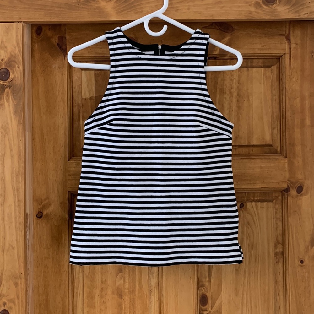 Knit striped black and white sleeveless top size Small - Picture 1 of 5
